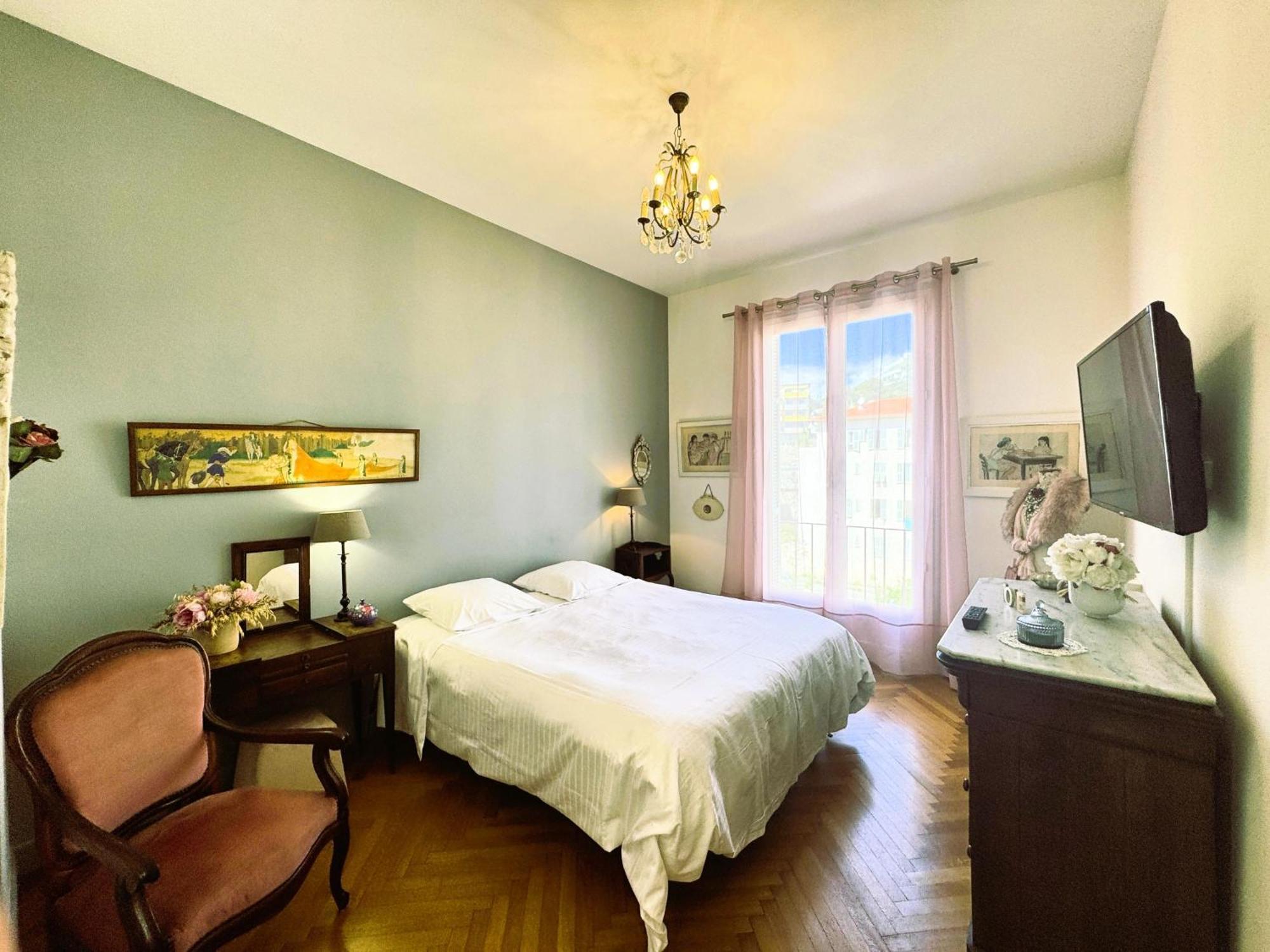 Appartamento 2 Pieces Avec Terrasse Et Vue Nizza