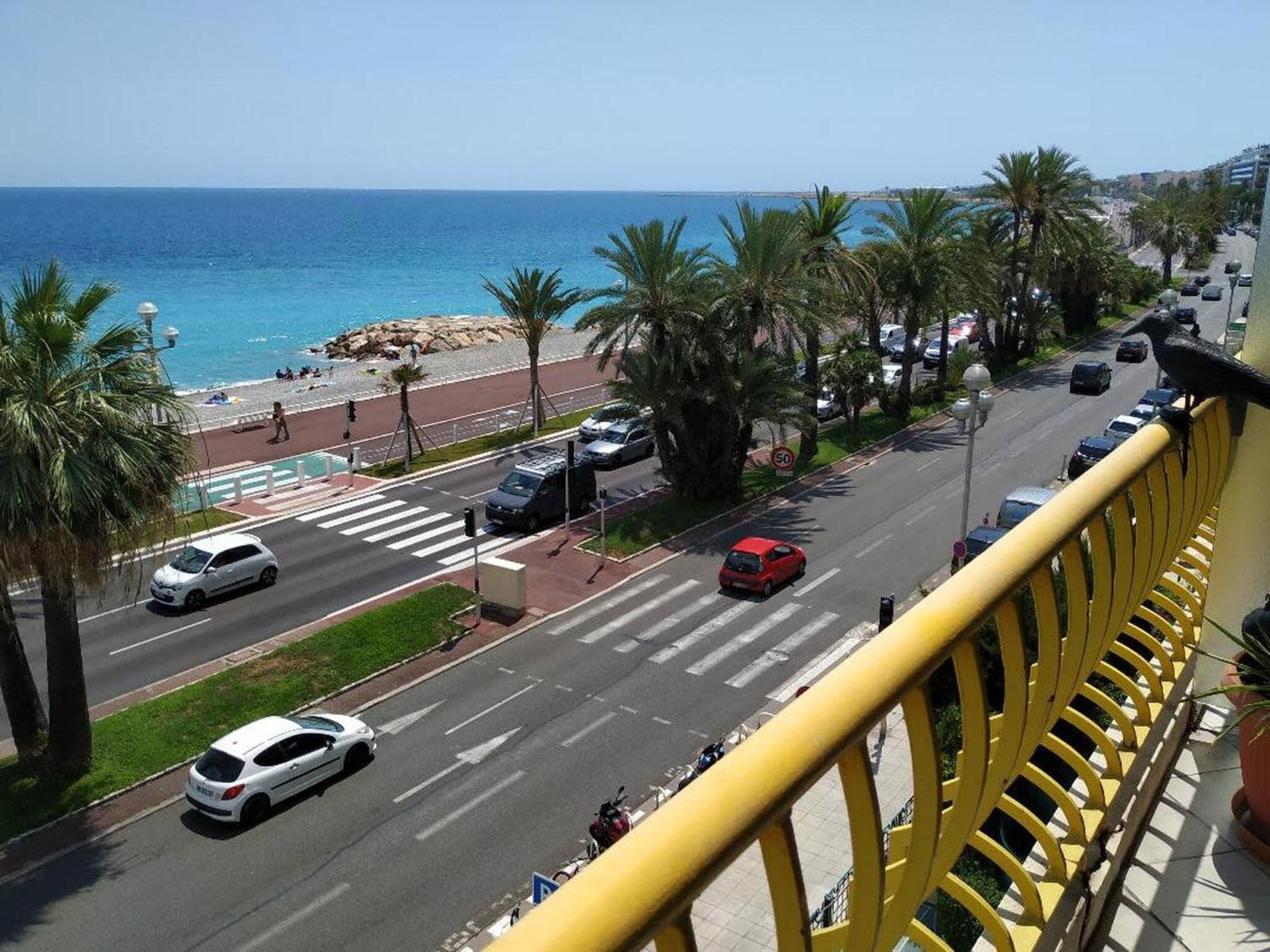 Appartamento 2 Pieces Avec Terrasse Et Vue *